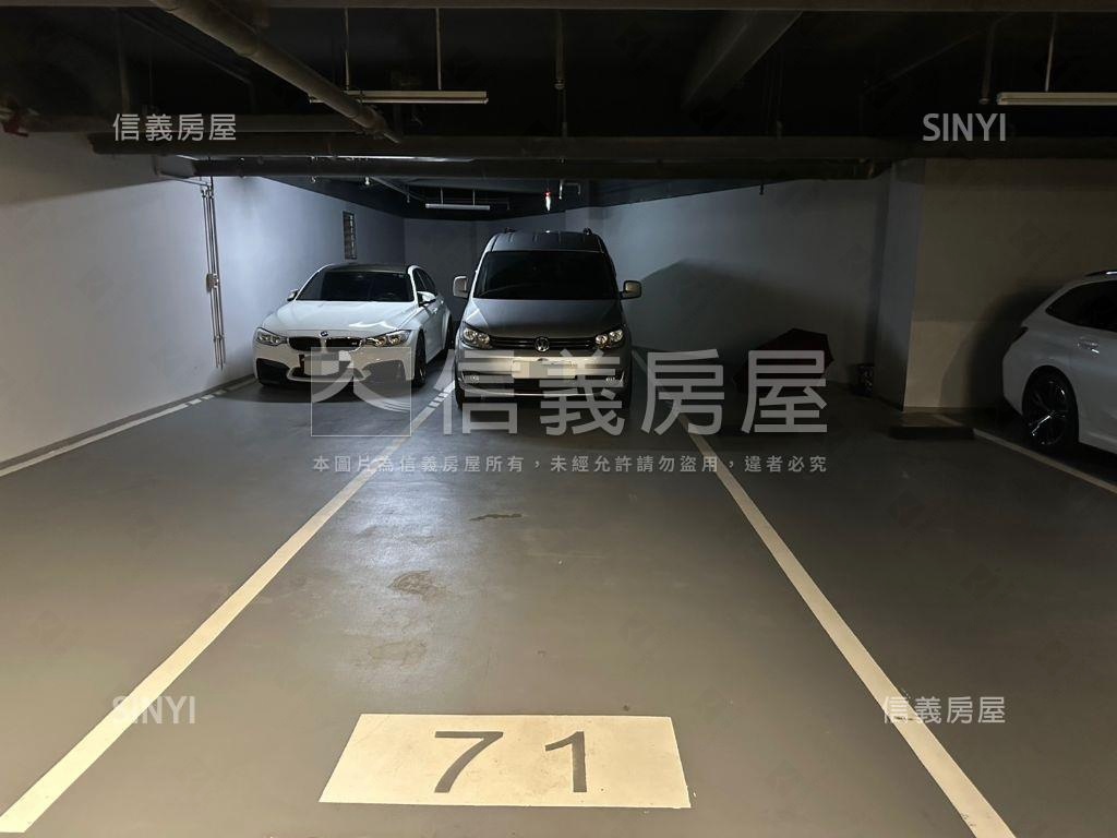 太睿國寶美四房子母車位房屋室內格局與周邊環境