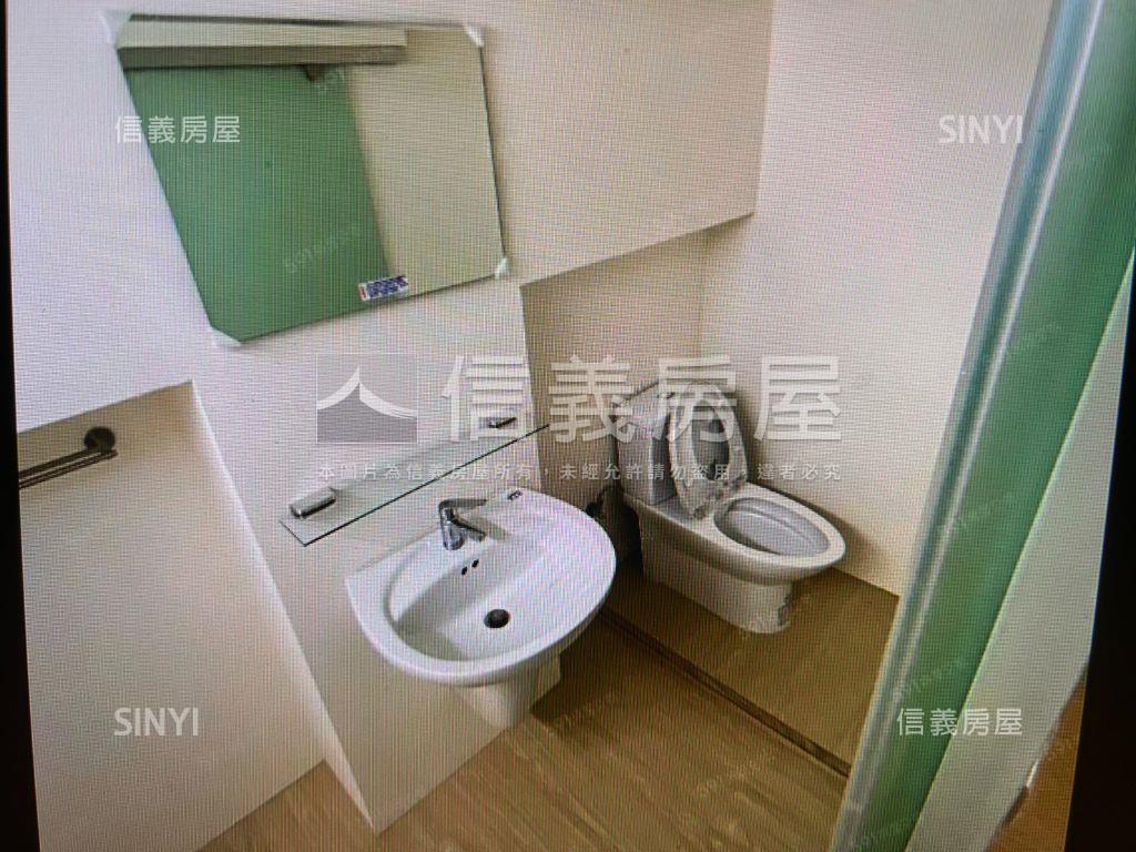 近火車站精緻裝潢美屋房屋室內格局與周邊環境
