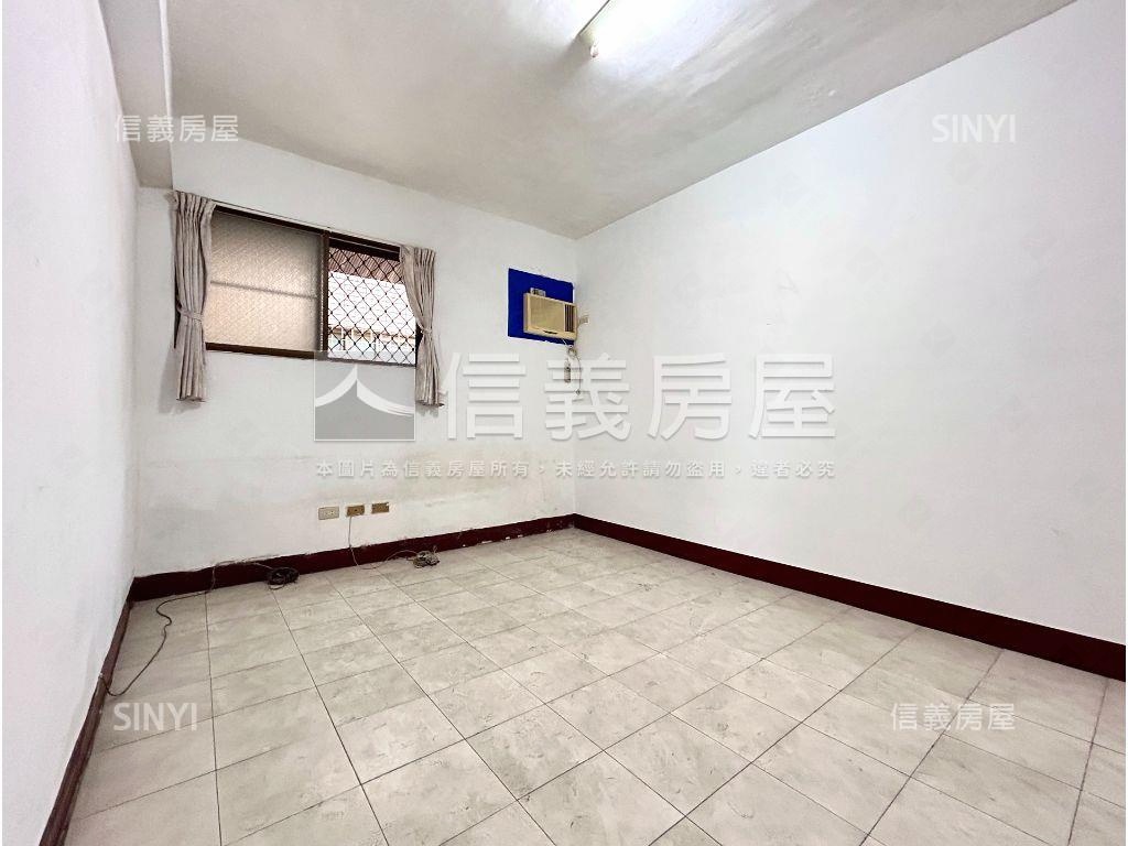 光榮碼頭旁採光宅房屋室內格局與周邊環境