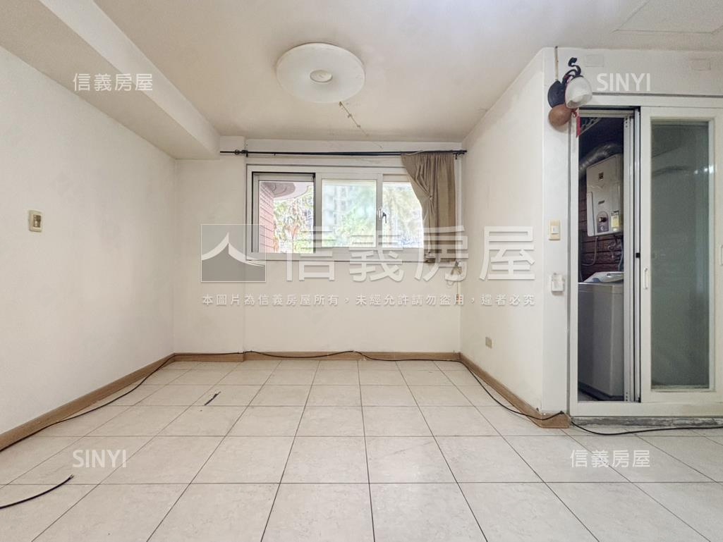 捷運七張寶路套房房屋室內格局與周邊環境