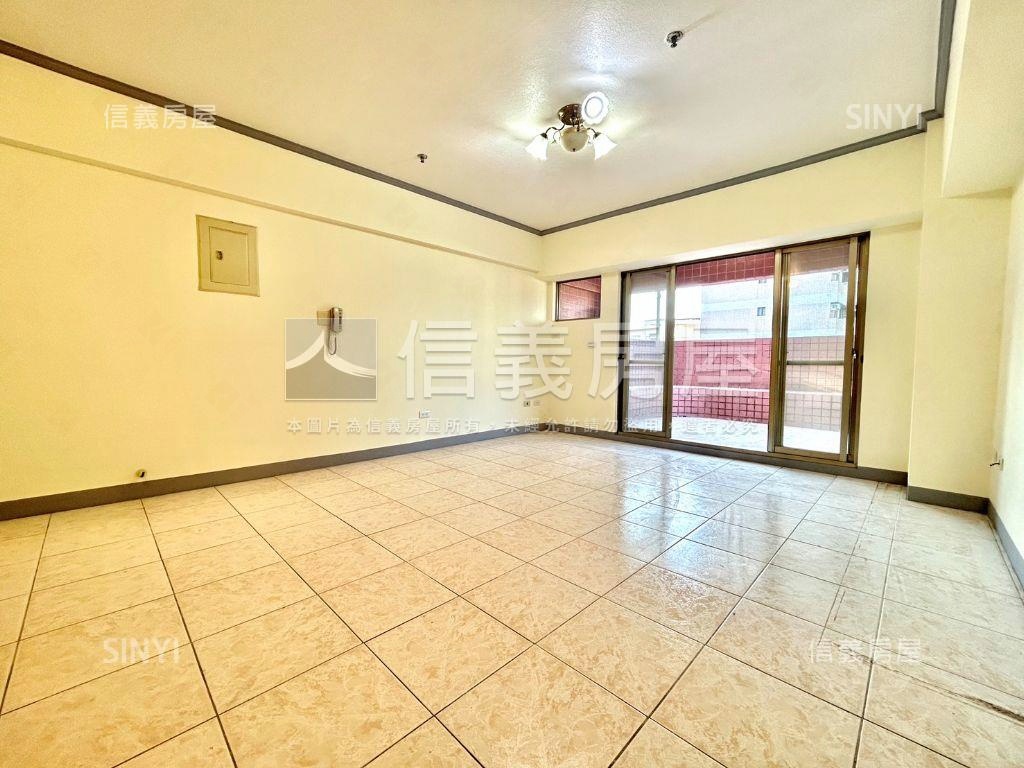 三鐵高樓大露臺三房車位房屋室內格局與周邊環境