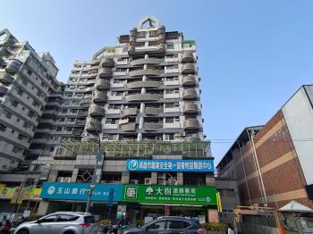 瑞隆商圈面寬約十米金店面