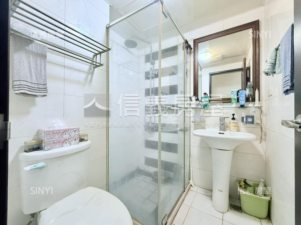 公園敦品低總價三房車位房屋室內格局與周邊環境