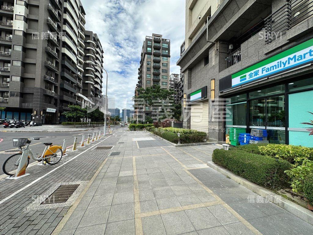 公園敦品低總價三房車位房屋室內格局與周邊環境