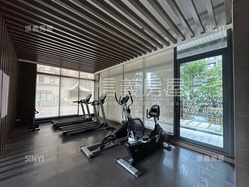 公園敦品低總價三房車位房屋室內格局與周邊環境