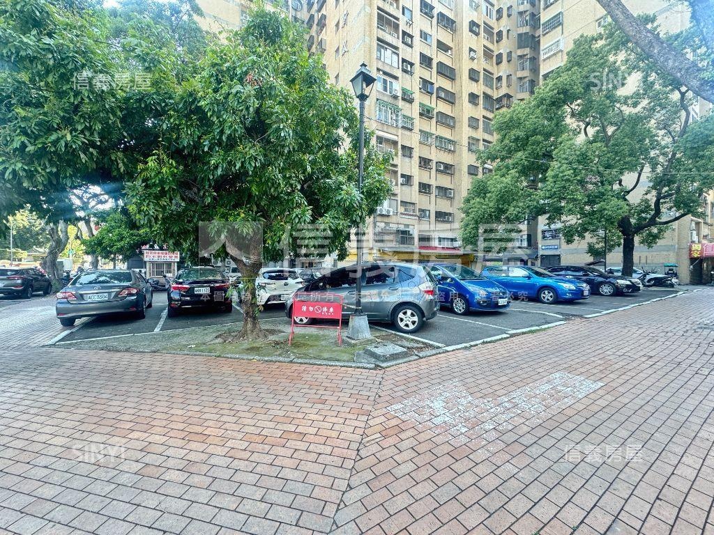 近中國醫一中商圈角間金店房屋室內格局與周邊環境