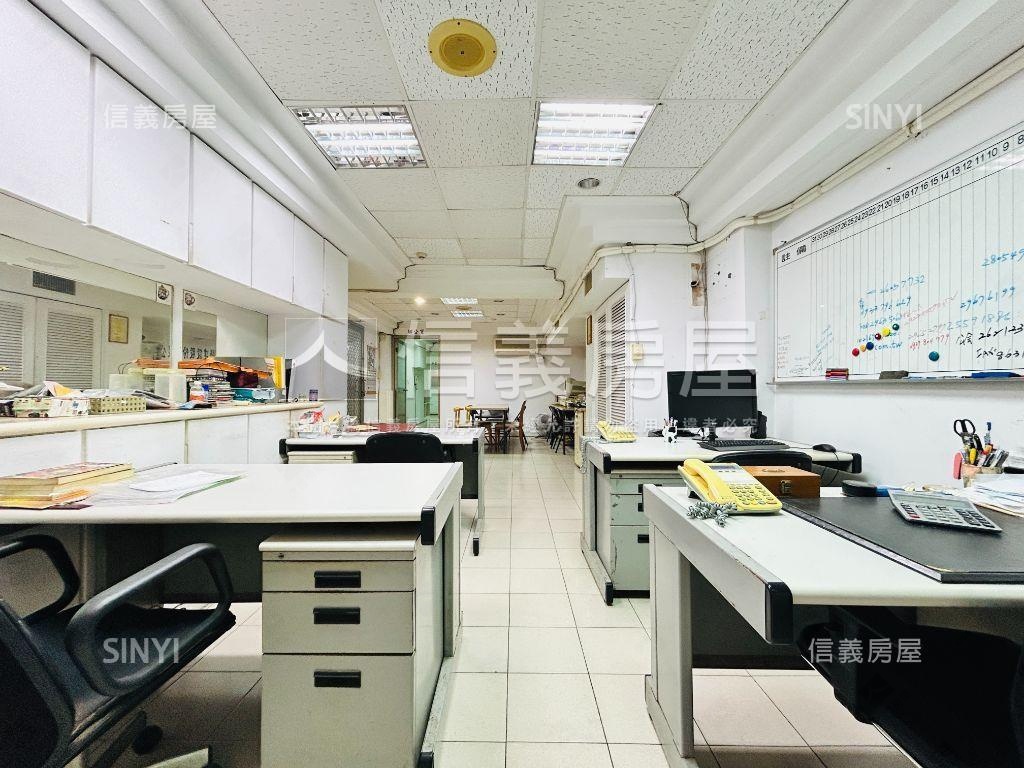 正英專路捷運站前辦公室房屋室內格局與周邊環境