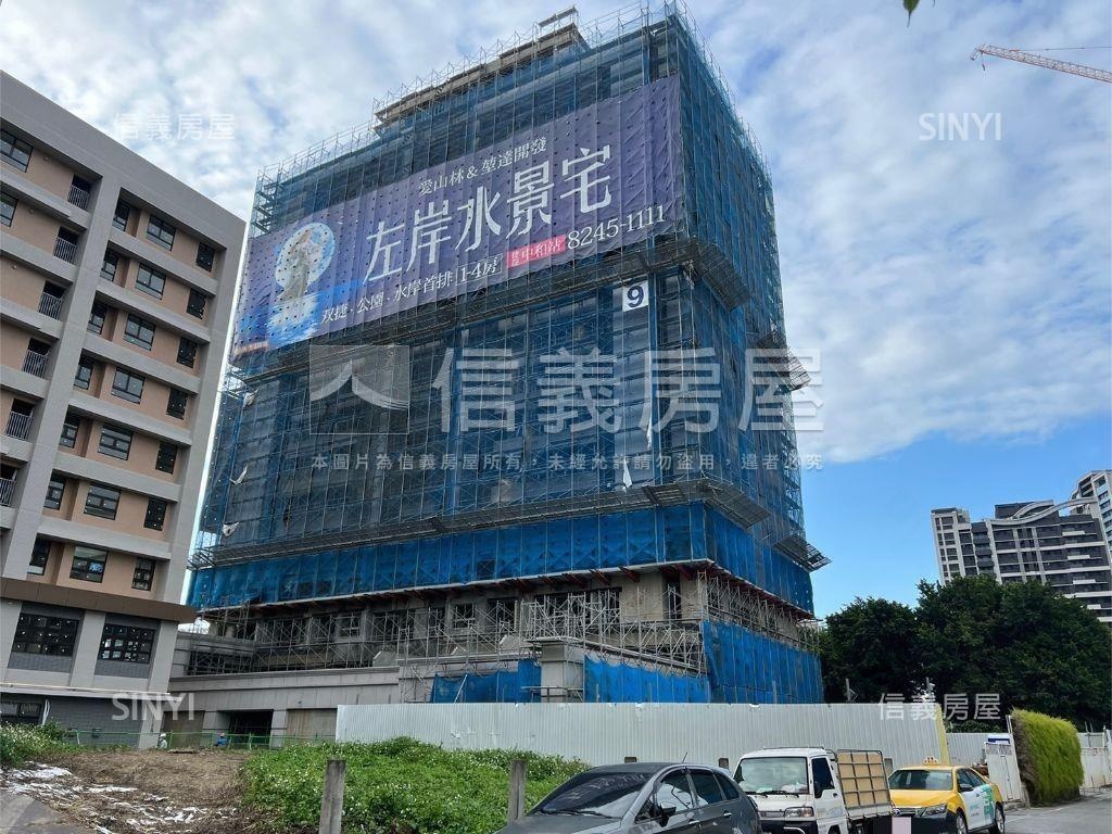 左岸市政Ａ１１三房車位房屋室內格局與周邊環境