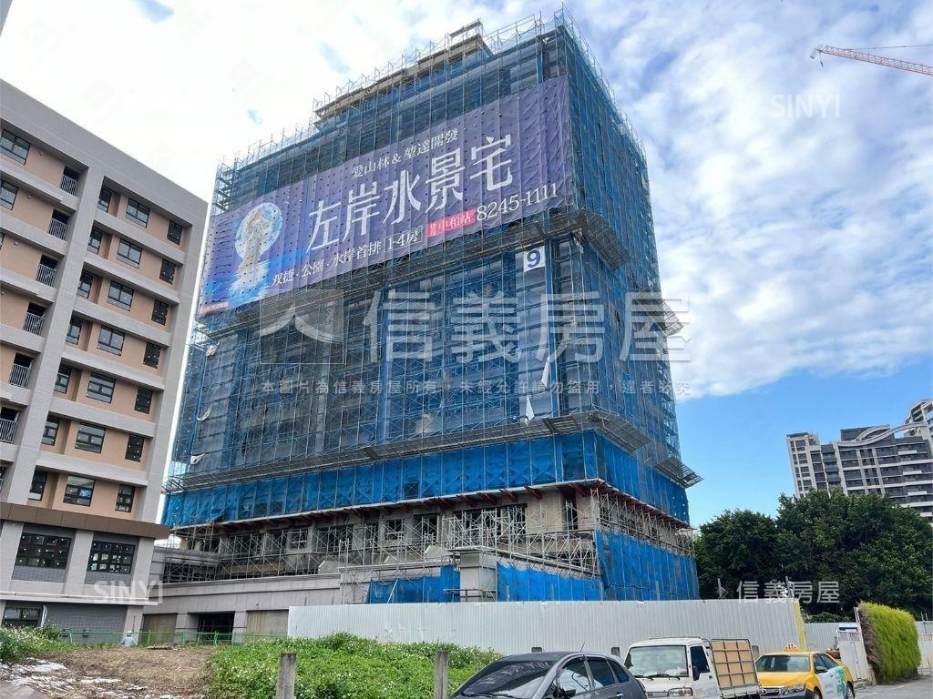 左岸市政Ａ１１三房車位房屋室內格局與周邊環境