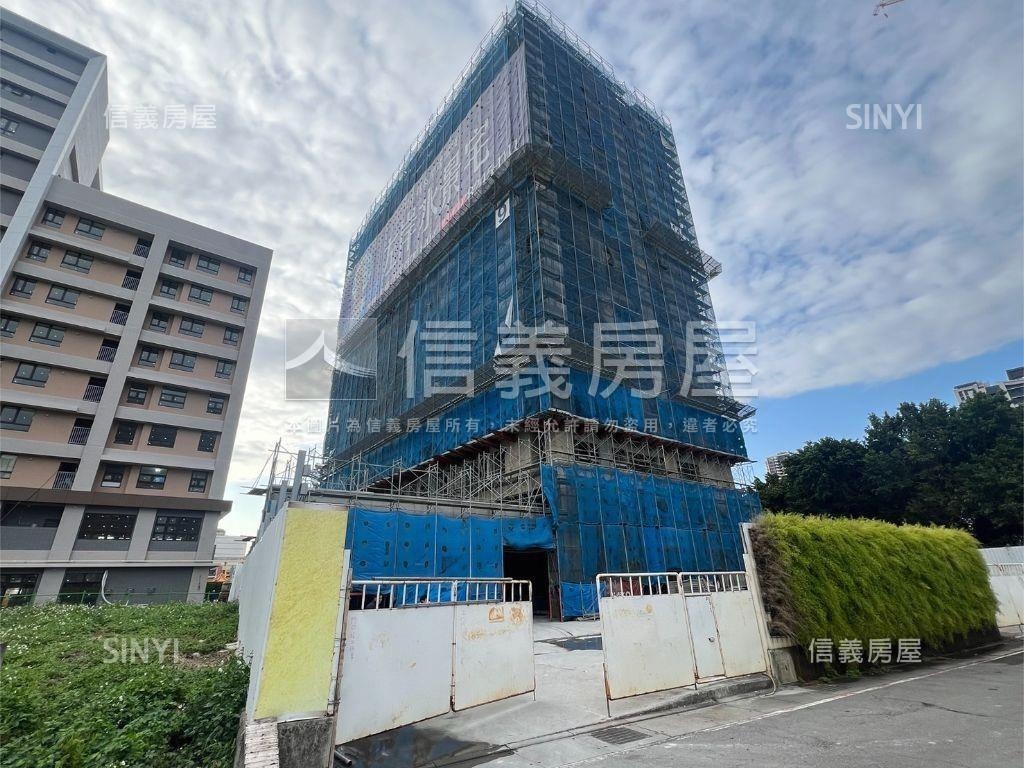 左岸市政Ａ１１三房車位房屋室內格局與周邊環境