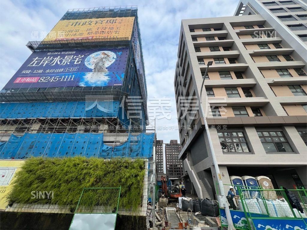 左岸市政Ａ１１三房車位房屋室內格局與周邊環境