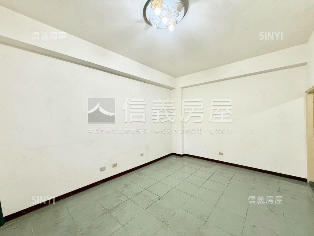 三峽低總價美三房房屋室內格局與周邊環境