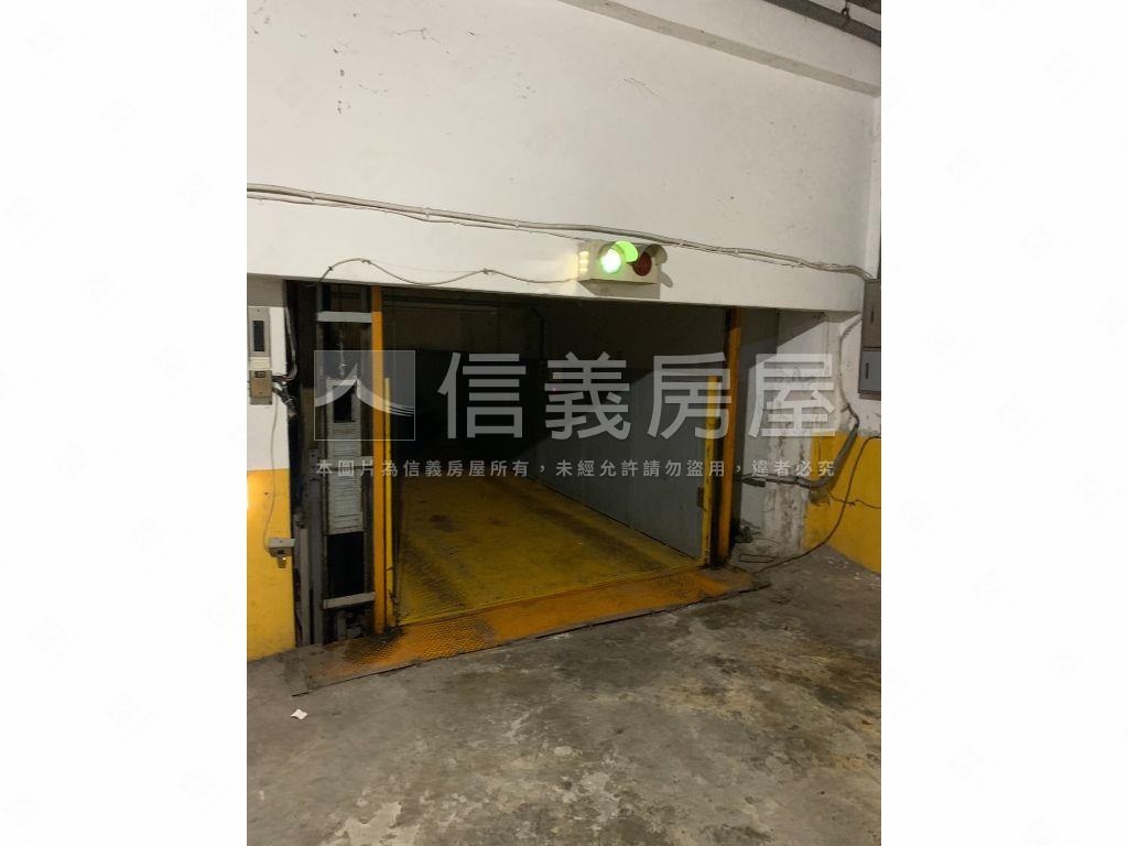近石牌商圈車位房屋室內格局與周邊環境