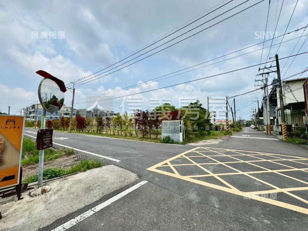 歸仁｜三面臨路有水電農地房屋室內格局與周邊環境
