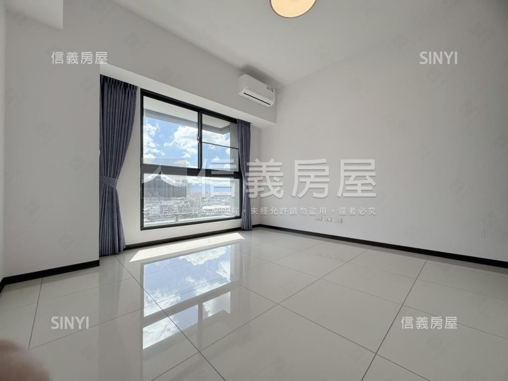 站前之星採光３房雙車位房屋室內格局與周邊環境