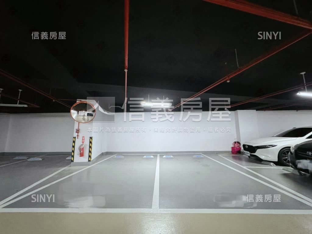 站前之星採光３房雙車位房屋室內格局與周邊環境