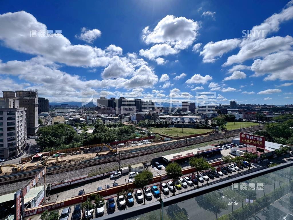 站前之星採光３房雙車位房屋室內格局與周邊環境