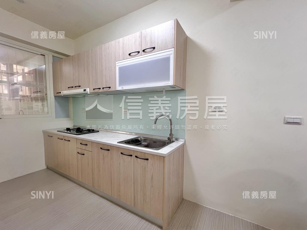 近衛武營裝潢明亮美宅房屋室內格局與周邊環境