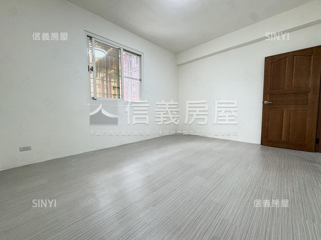 近衛武營裝潢明亮美宅房屋室內格局與周邊環境