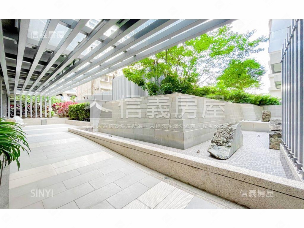 近大遠百美裝潢兩房房屋室內格局與周邊環境