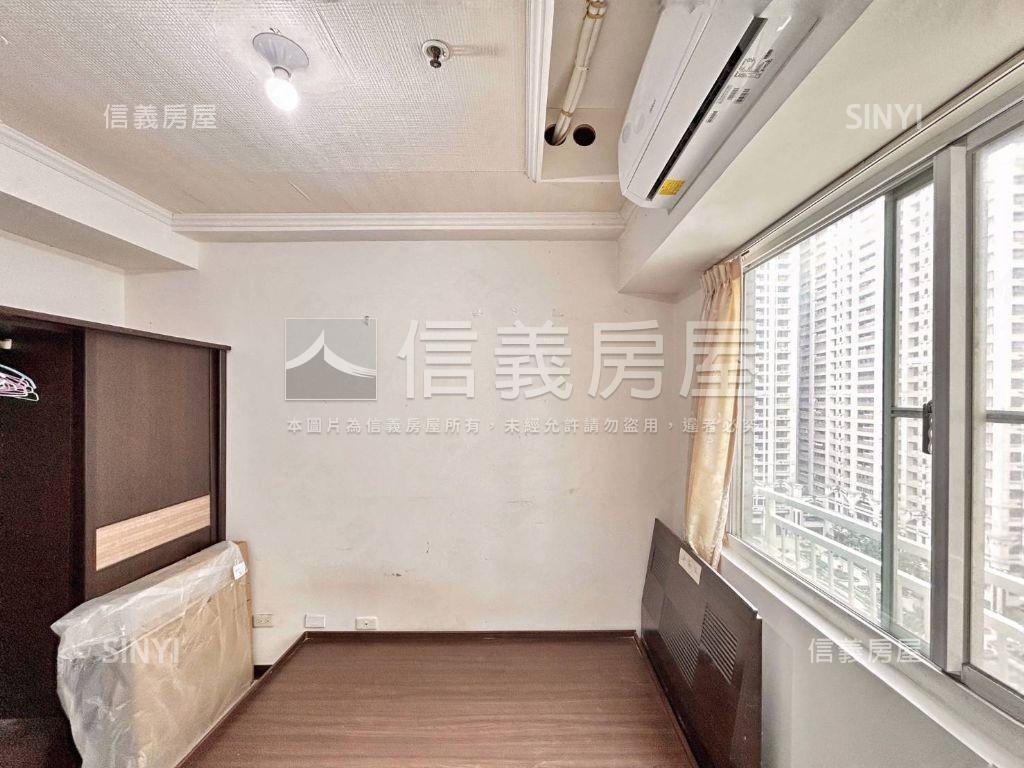 公園景觀童話世紀大三房房屋室內格局與周邊環境