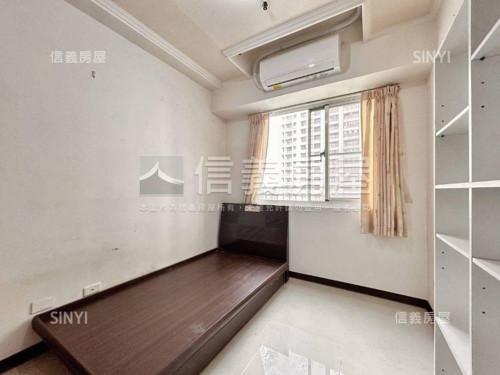 公園景觀童話世紀大三房房屋室內格局與周邊環境