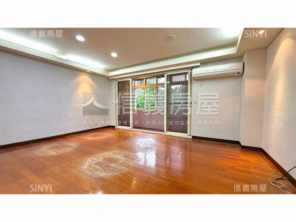 稀有景華名人面公園三房房屋室內格局與周邊環境