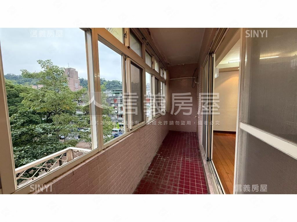 稀有景華名人面公園三房房屋室內格局與周邊環境