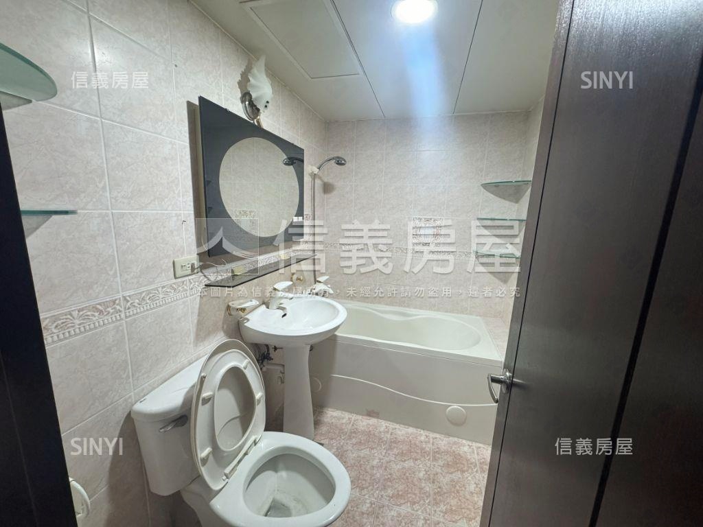 稀有景華名人面公園三房房屋室內格局與周邊環境