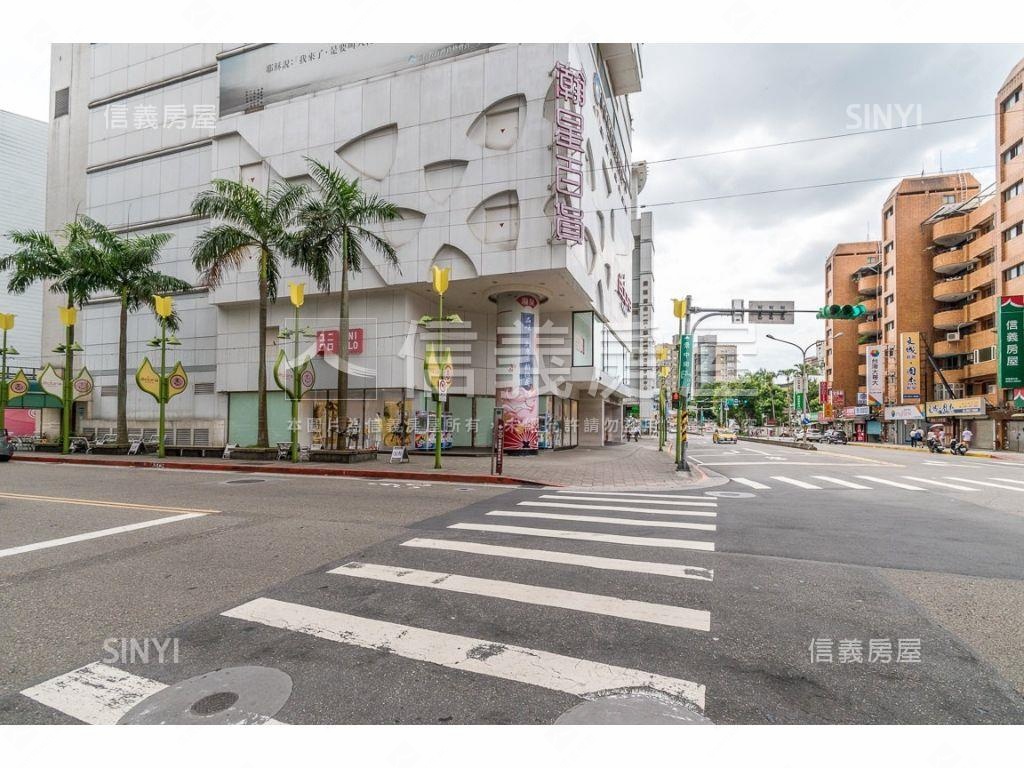 稀有景華名人面公園三房房屋室內格局與周邊環境