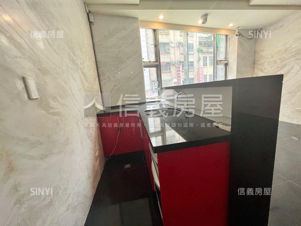 迪化商圈傳家透天房屋室內格局與周邊環境