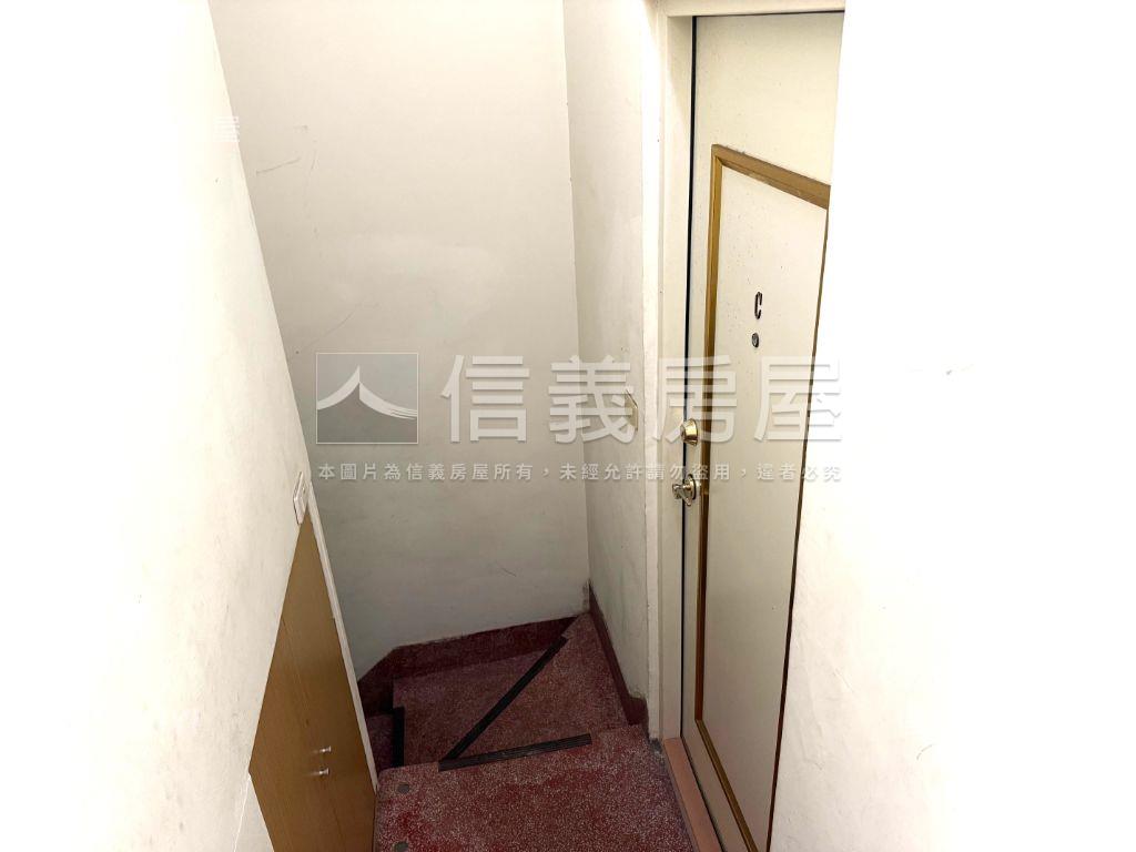 酷山西路熱鬧優質透套房屋室內格局與周邊環境