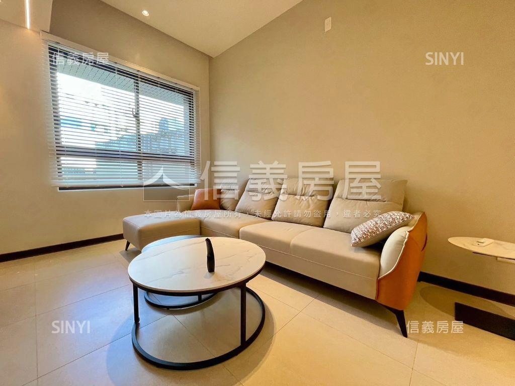 皇翔ＭＲＴ精美大２房車位房屋室內格局與周邊環境