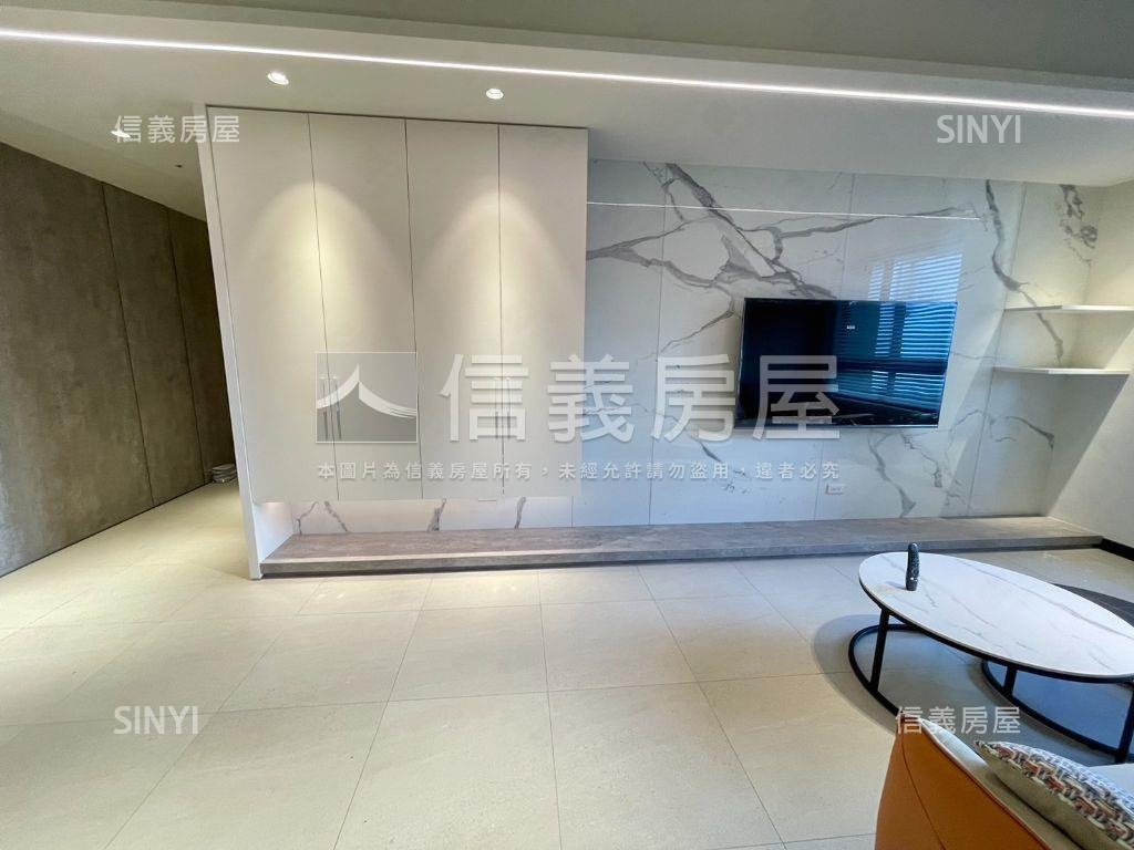 皇翔ＭＲＴ精美大２房車位房屋室內格局與周邊環境