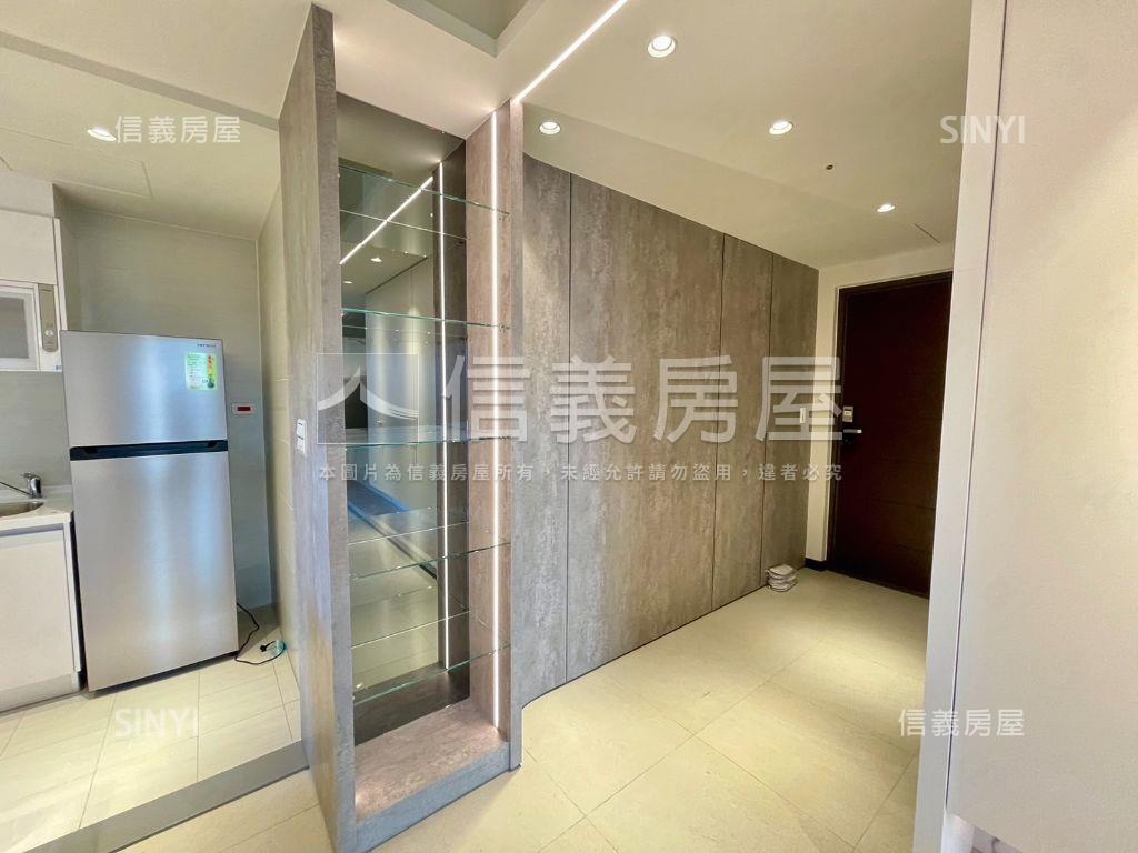 皇翔ＭＲＴ精美大２房車位房屋室內格局與周邊環境