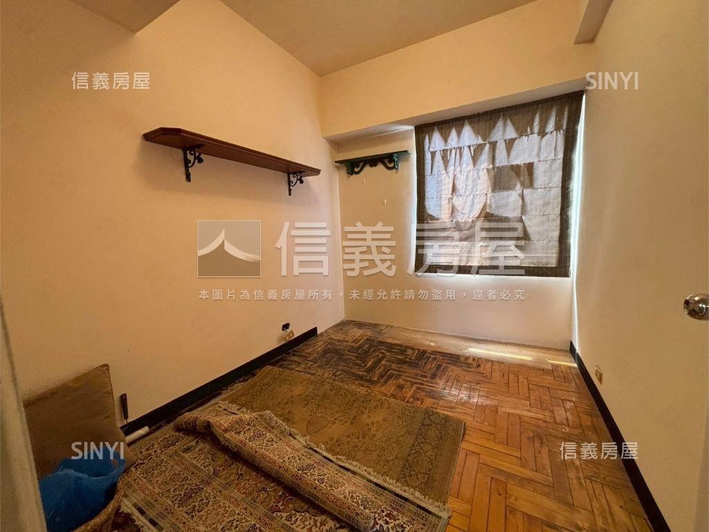 新竹小城三房車位房屋室內格局與周邊環境