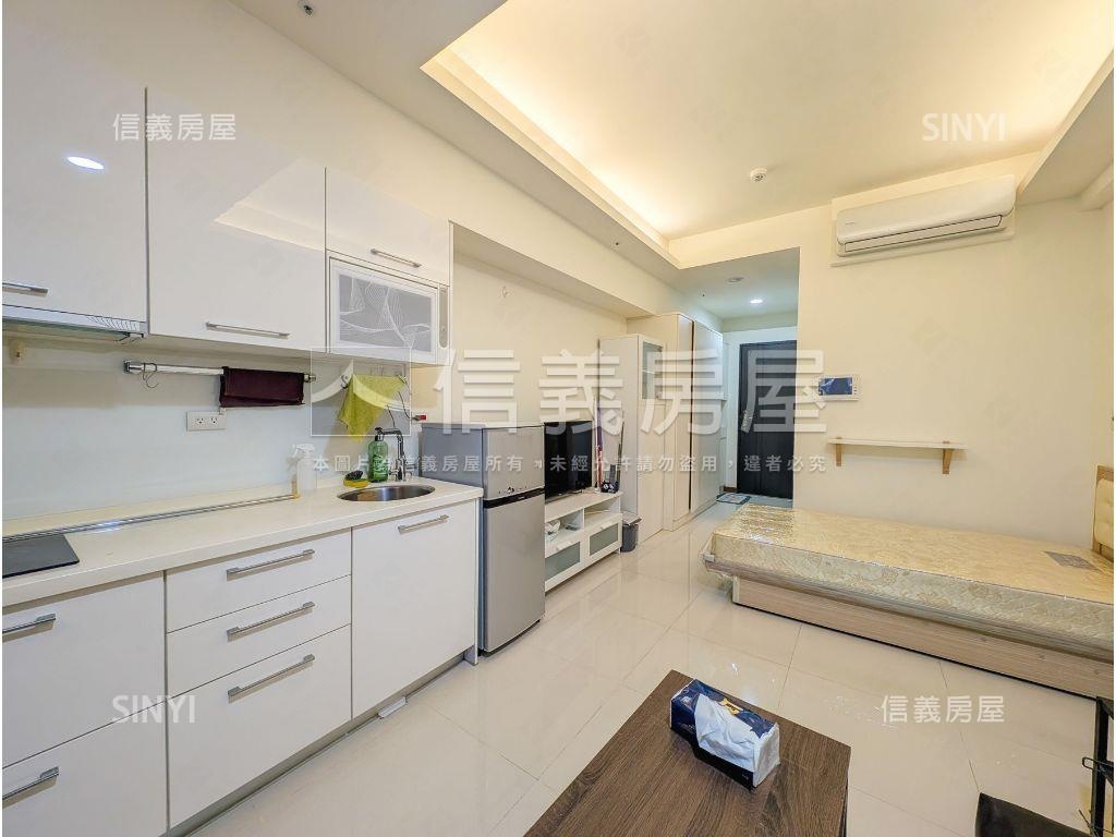 近捷運低總露臺美宅房屋室內格局與周邊環境