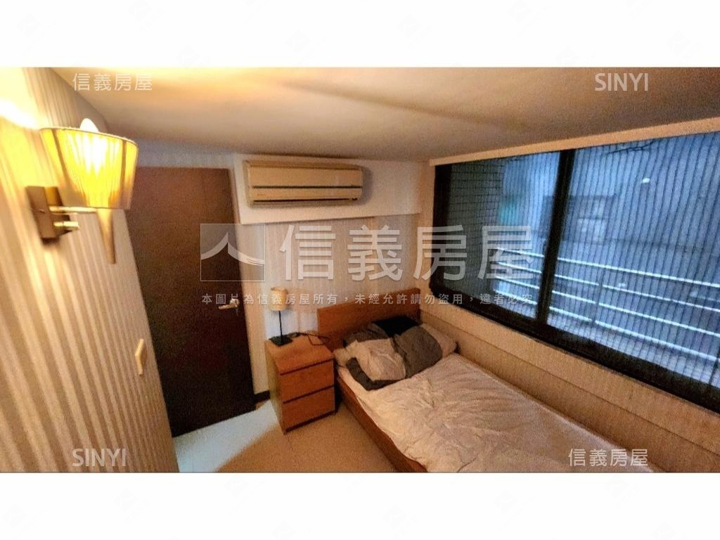 市府１０１高第附車位房屋室內格局與周邊環境