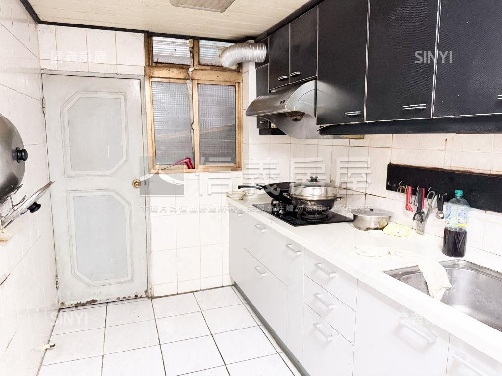 低總價大空間台北小別墅房屋室內格局與周邊環境