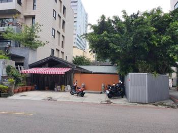 德化街邊間大地坪