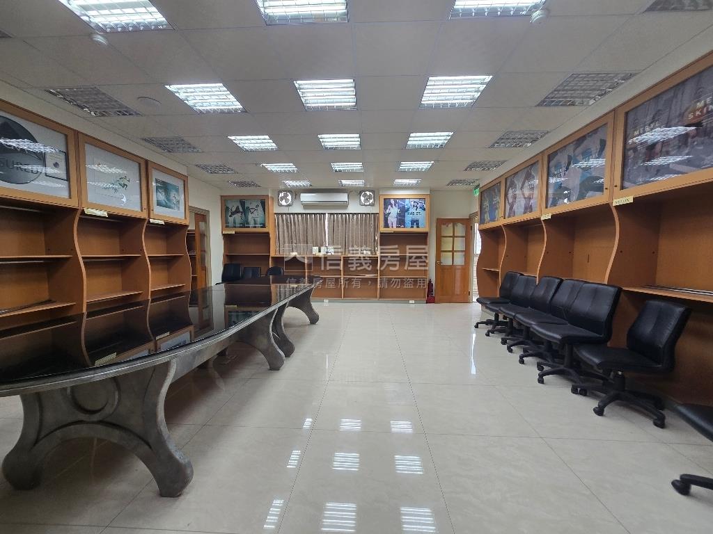 板橋世貿稀有商辦釋出房屋室內格局與周邊環境