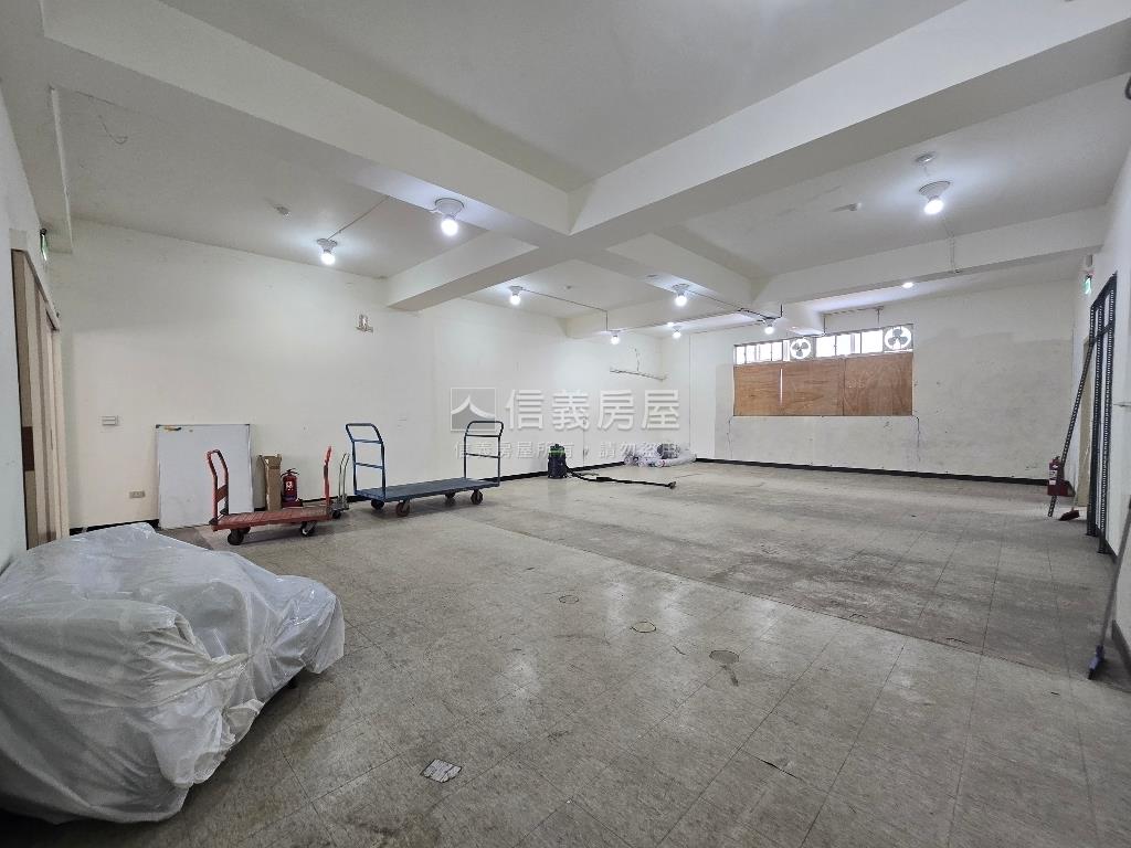 板橋世貿稀有商辦釋出房屋室內格局與周邊環境