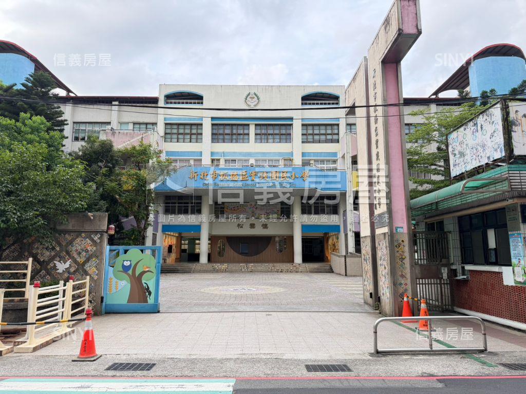低樓層方正溫馨的窩房屋室內格局與周邊環境
