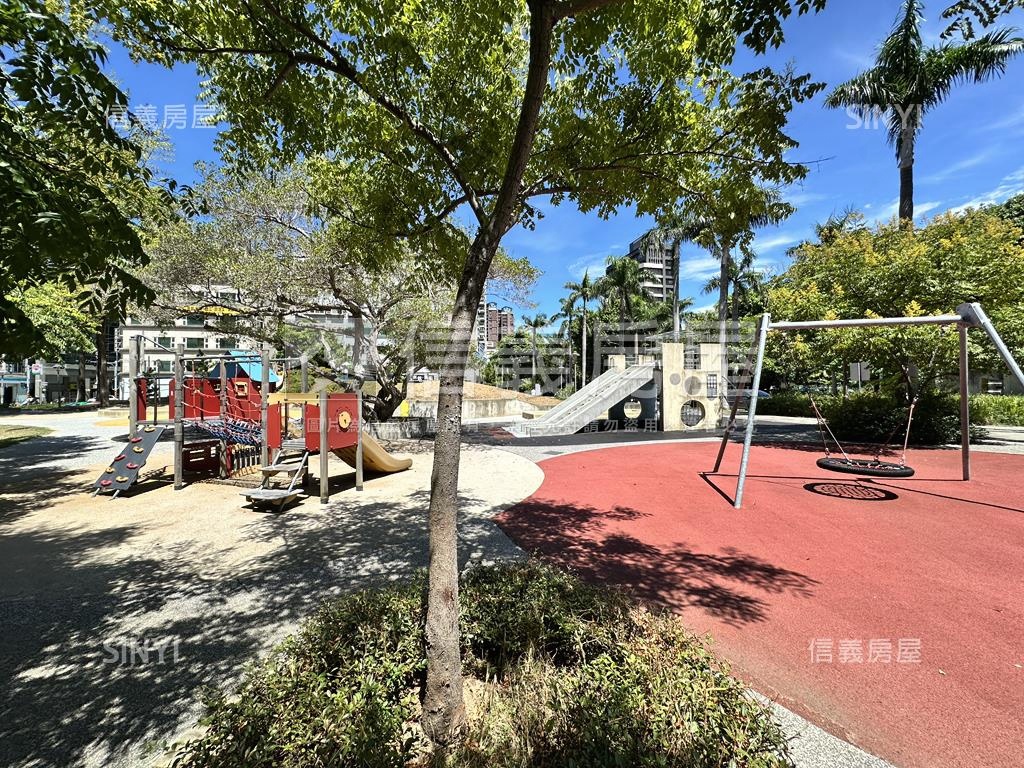 巨城敦煌４房車位視野戶房屋室內格局與周邊環境
