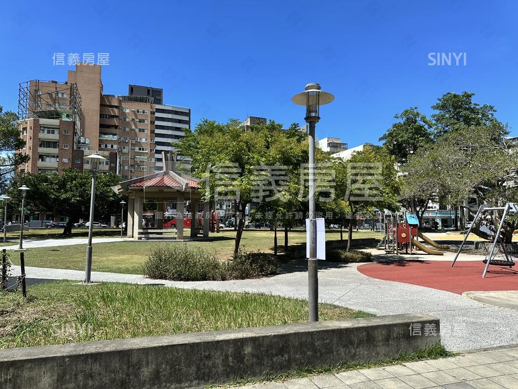 巨城敦煌４房車位視野戶房屋室內格局與周邊環境