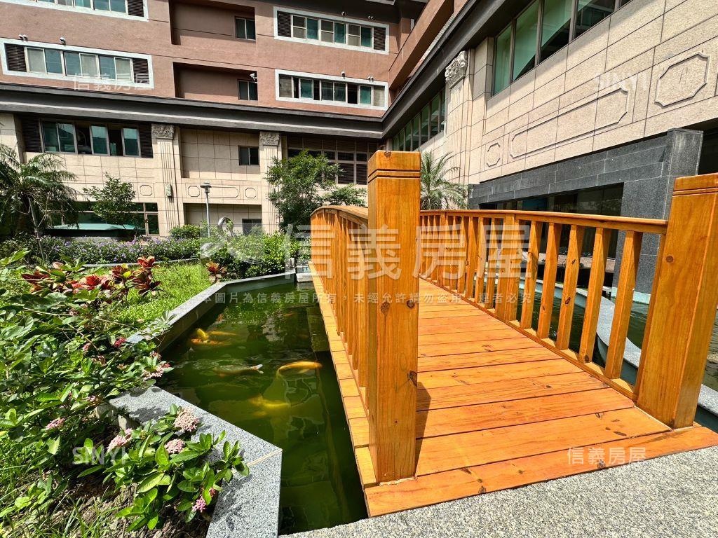 近巨城敦煌４房車位視野戶房屋室內格局與周邊環境