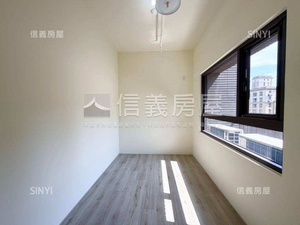 新潤ＤＯＵＢＬＥ三房車位房屋室內格局與周邊環境