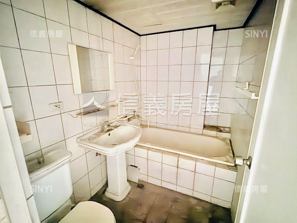 專任稀有華廈三房（含加蓋房屋室內格局與周邊環境