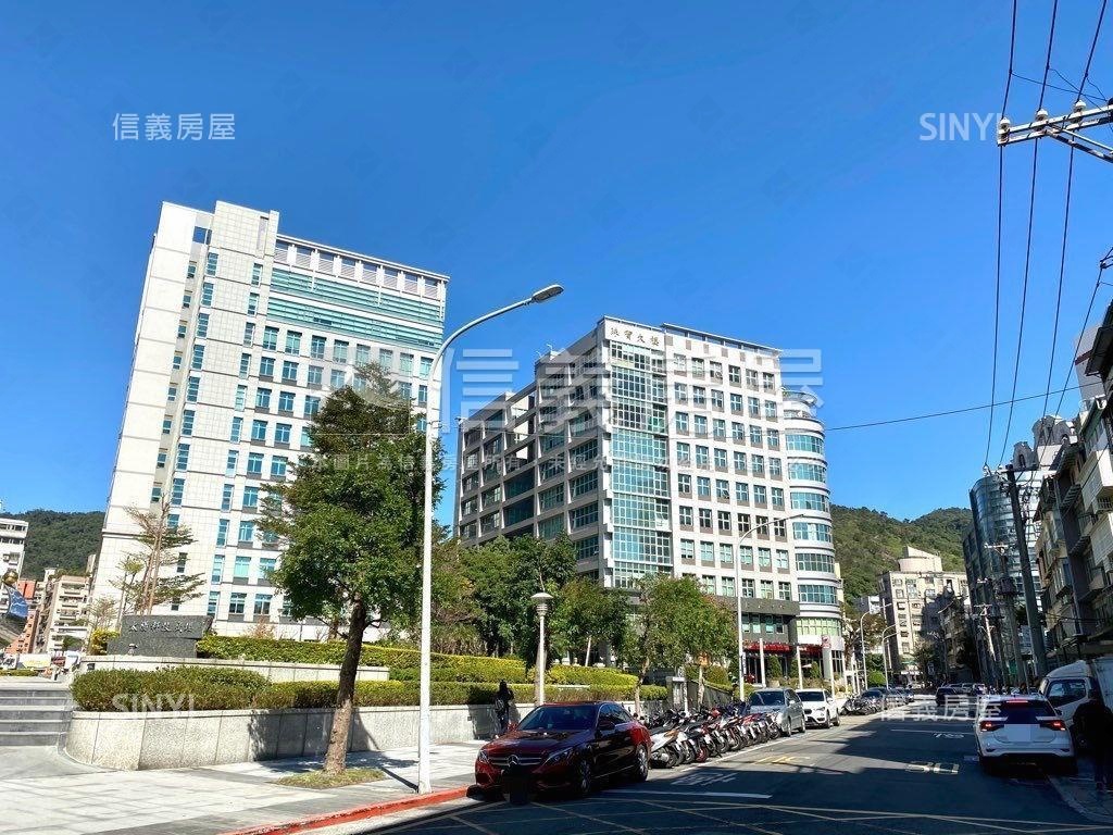 近美麗華秘境樓中樓房屋室內格局與周邊環境