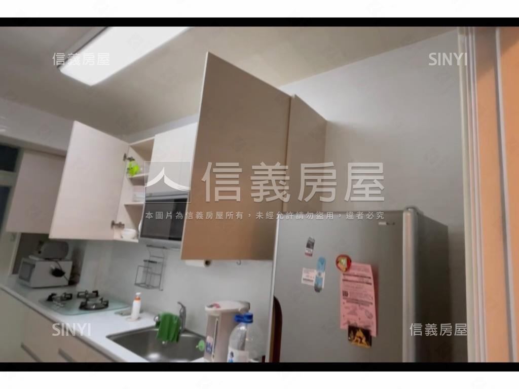 北安路近捷運頂加房屋室內格局與周邊環境